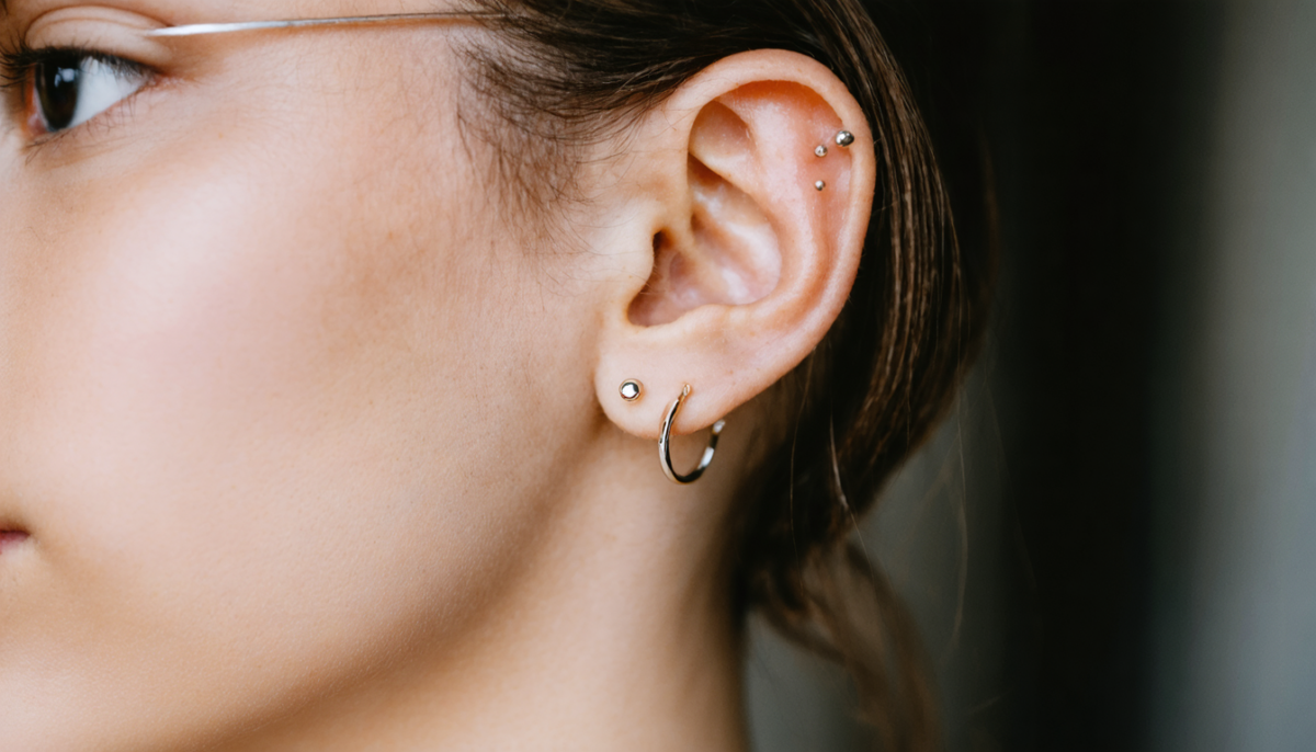 découvrez notre guide complet sur le piercing hélice, ses soins, et les dernières tendances à adopter pour un style unique et tendance.